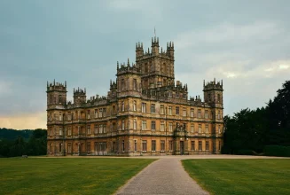 Highclere Castle - 1 Day Tour